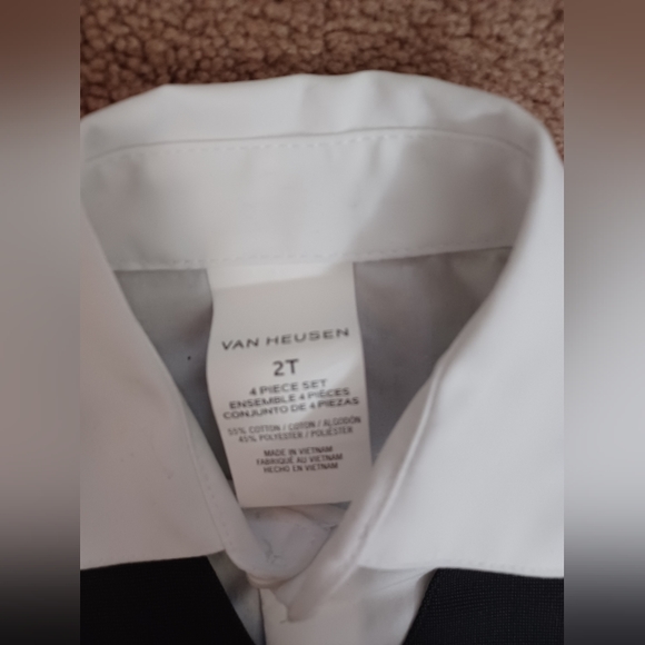 4pc 2T Van Heusen Suit Toddler - Picture 11 of 15